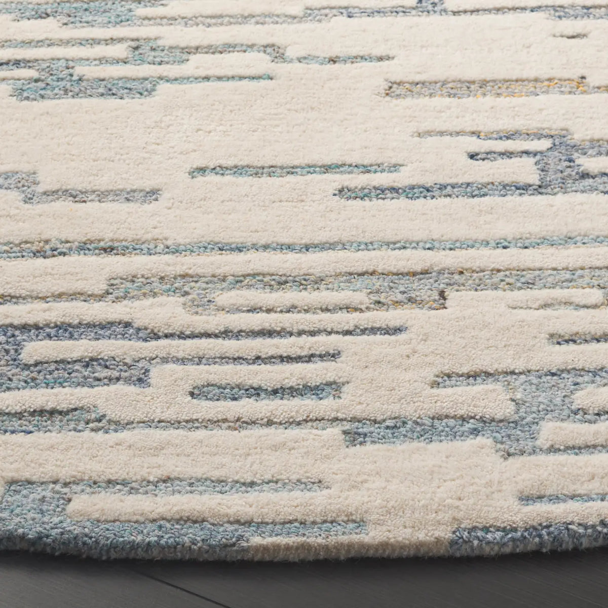 Safavieh Renewal 6'-0" x 6'-0" Rug in Ivory / Light Blue