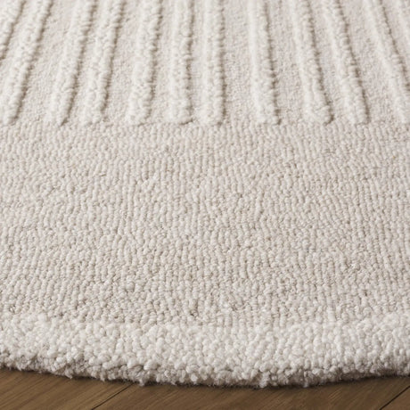 Safavieh Rodeo Drive 6'-0" x 6'-0" Rug in Ivory / Beige