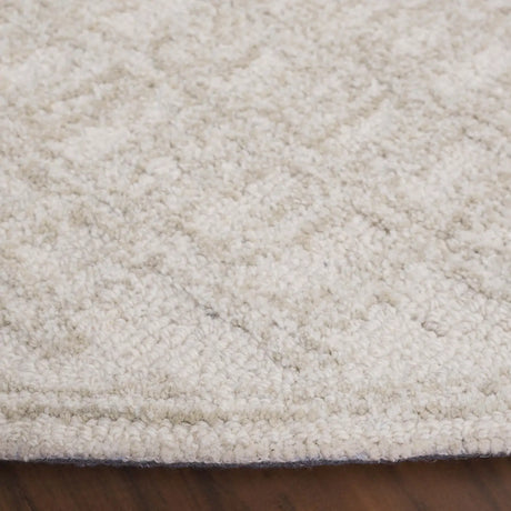 Safavieh Ebony 6'-0" x 6'-0" Rug in Ivory / Beige