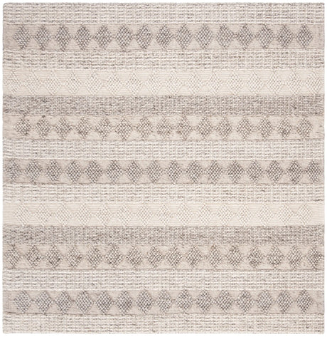 Safavieh Natura 6'-0" x 6'-0" Rug in Beige / Ivory