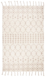 Safavieh Casablanca 4'-0" x 6'-0" Rug in Ivory / Beige
