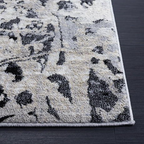 Safavieh Jasper 100 4'-0" x 6'-0" Rug in Black / Ivory
