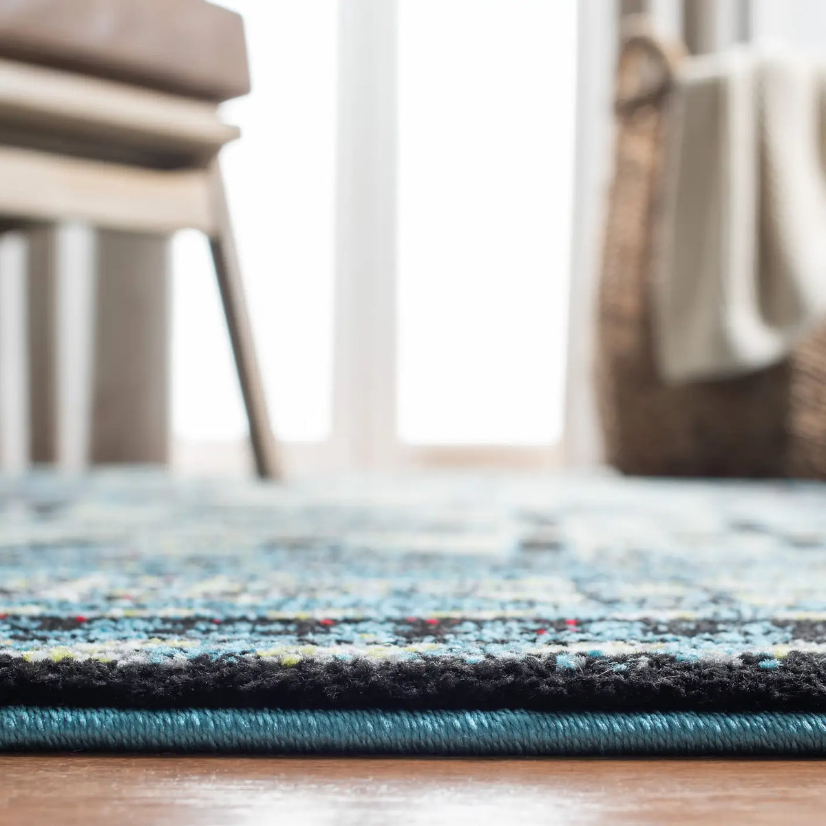 Safavieh Vintage Hamadan 4'-0" x 6'-0" Rug in Light Blue / Black