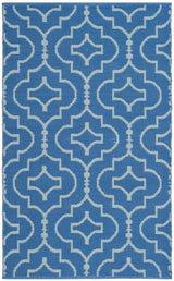 Safavieh Montauk 2'-6" x 4'-0" Rug in Blue / Ivory