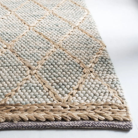Safavieh Natura 4'-0" x 6'-0" Rug in Teal / Natural