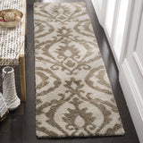 Safavieh Florida Shag 2'-3" x 8'-0" Rug in Cream / Beige