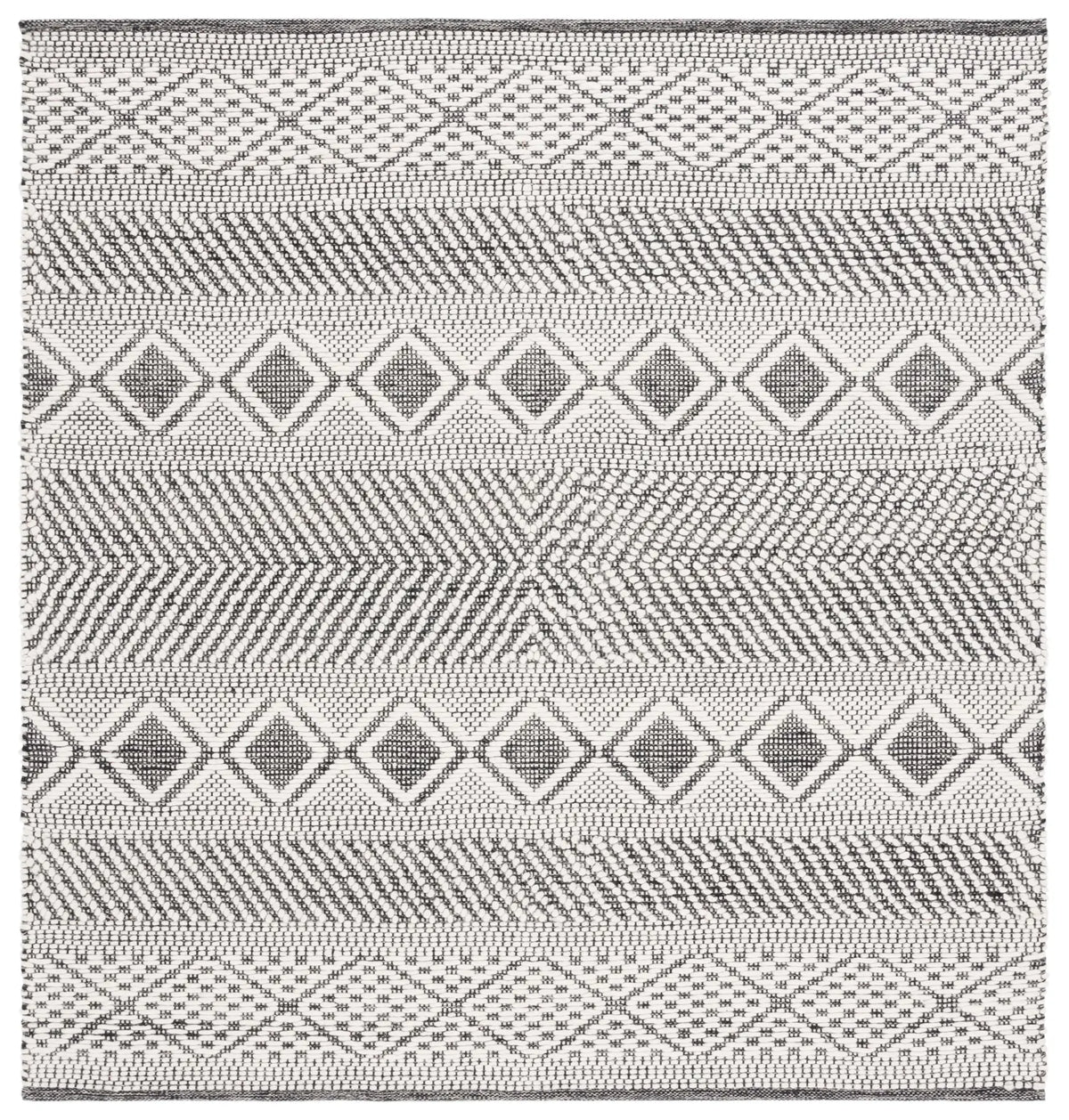 Safavieh Vermont 6'-0" x 6'-0" Rug in Ivory / Black