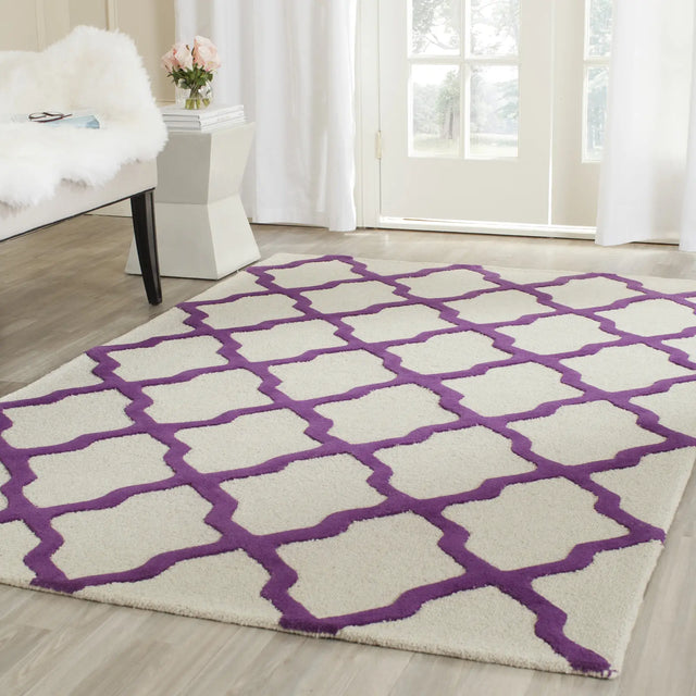 Safavieh Cambridge 5'-0" x 8'-0" Rug in Ivory / Purple