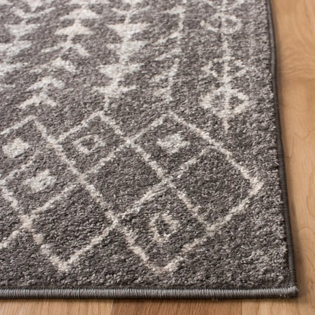 Safavieh Tulum 5'-3" x 7'-6" Rug in Dark Grey / Ivory