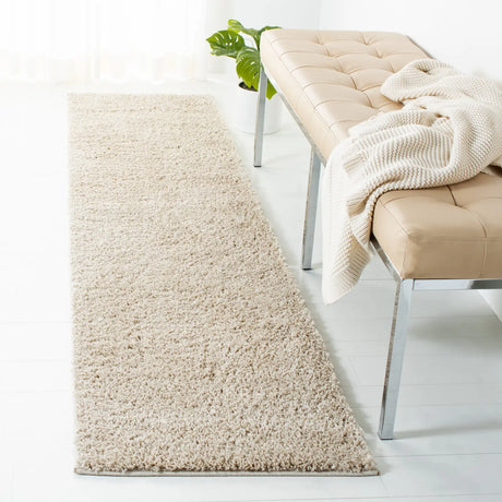 Safavieh August Shag 500 2'-0" x 8'-0" Rug in Beige