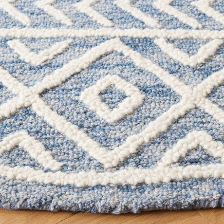 Safavieh Metro 6'-0" x 6'-0" Rug in Blue / Ivory