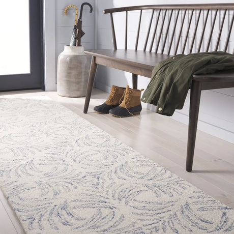 Safavieh Martha Stewart 300 2'-3" x 8'-0" Rug in Ivory / Blue
