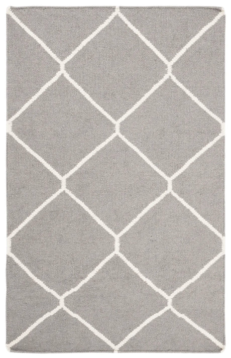 Safavieh Dhurries 2'-6" x 4'-0" Rug in Grey / Ivory