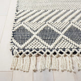 Safavieh Natura 5'-0" x 8'-0" Rug in Ivory / Charcoal