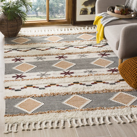 Safavieh Kenya 4'-0" x 6'-0" Rug in Ivory / Black-Orange