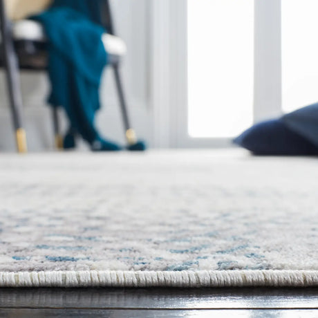 Safavieh Olympia 4'-0" x 6'-0" Rug in Grey / Ivory
