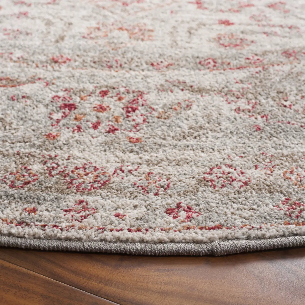 Safavieh Vintage Tabriz 6'-7" x 6'-7" Rug in Grey / Rust