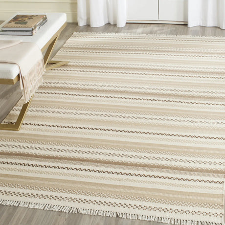 Safavieh Kilim 5'-0" x 8'-0" Rug in Beige