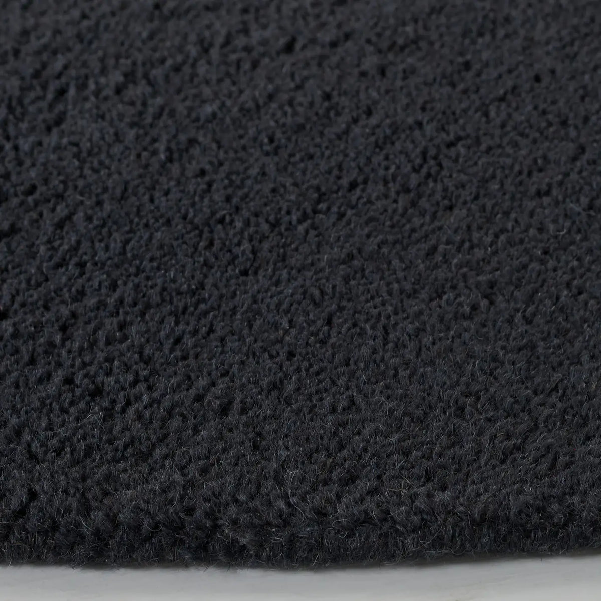 Safavieh Himalaya 6'-0" x 6'-0" Rug in Black