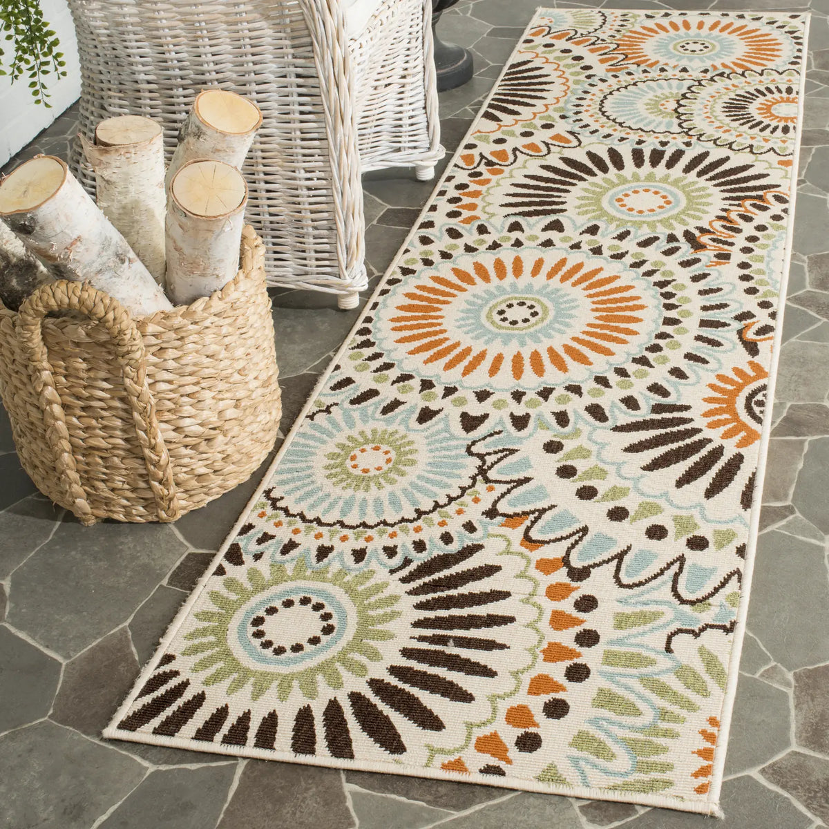 Safavieh Veranda 2'-3" x 10'-0" Rug in Cream / Chocolate