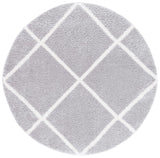 Safavieh Tahoe Shag 6'-7" x 6'-7" Rug in Light Grey / White