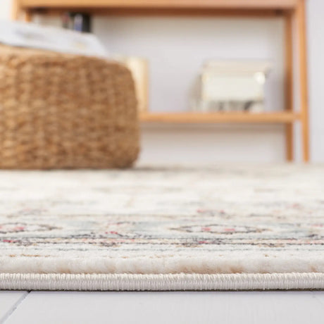 Safavieh Lyndhurst 4'-0" x 6'-0" Rug in Cream / Beige