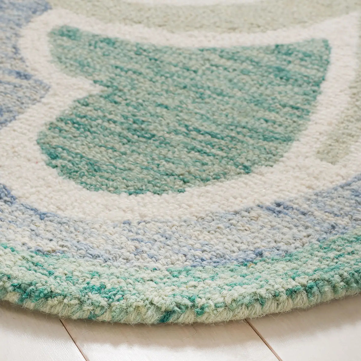 Safavieh Novelty 5'-0" x 5'-0" Rug in Grey / Green