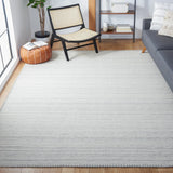 Safavieh Kilim 6'-0" x 9'-0" Rug in Beige / Light Grey