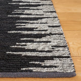 Safavieh Natural Fiber 4'-0" x 6'-0" Rug in Black / Beige