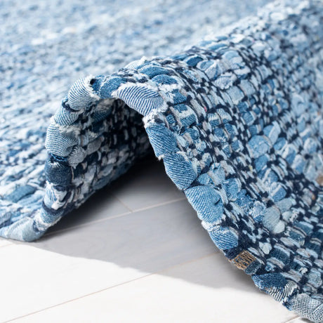 Safavieh Montauk 5'-0" x 8'-0" Rug in Blue