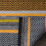 Safavieh Montauk 5'-0" x 8'-0" Rug in Navy / Multi