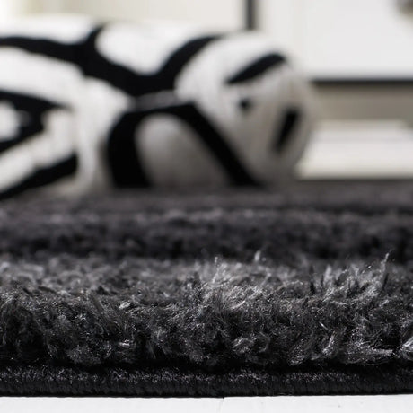 Safavieh Hi-Lo Shag 4'-0" x 6'-0" Rug in Charcoal