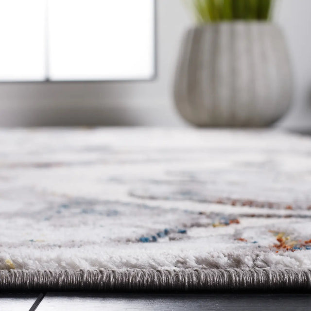 Safavieh Amelia 4'-5" x 6'-5" Rug in Grey / Blue Gold