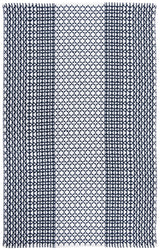 Safavieh Montauk 5'-0" x 8'-0" Rug in Navy / Ivory
