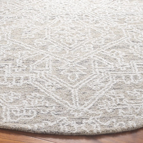 Safavieh Ebony 6'-0" x 6'-0" Rug in Ivory / Silver