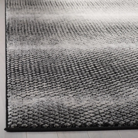 Safavieh Lurex 100 4'-0" x 6'-0" Rug in Black / Ivory