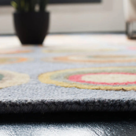 Safavieh Soho 3'-6" x 5'-6" Rug in Blue / Multi