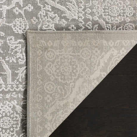 Safavieh Princeton 5'-3" x 7'-6" Rug in Grey / Beige