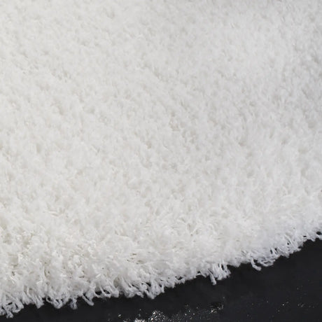 Safavieh Sgl-Laguna Shag 6'-7" x 6'-7" Rug in White