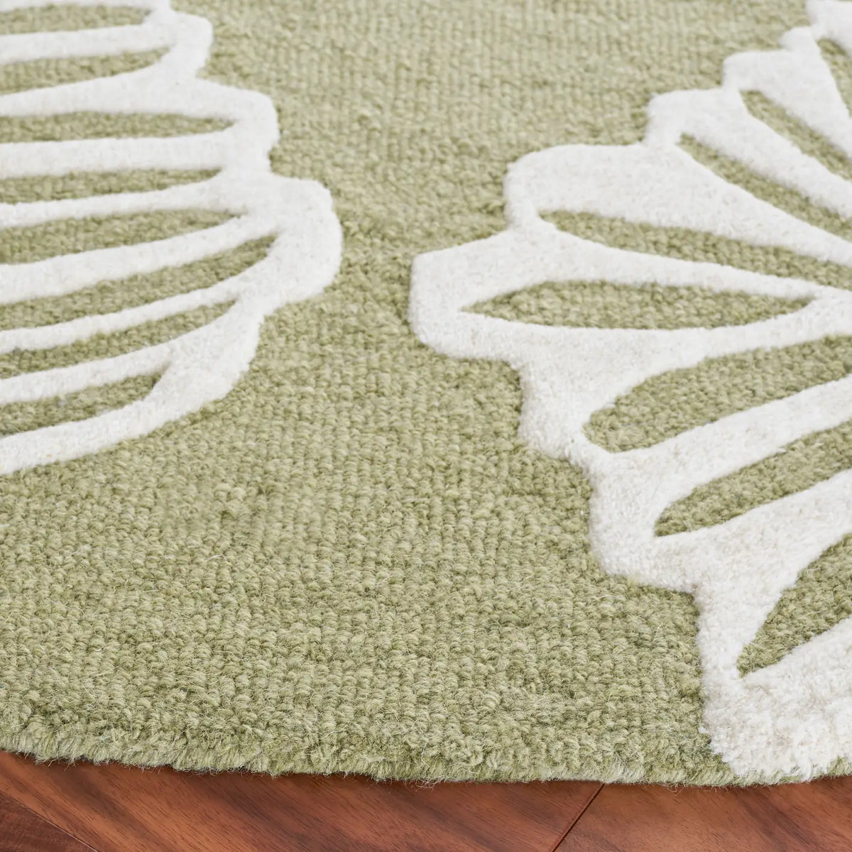 Safavieh Blossom 6'-0" x 6'-0" Rug in Ivory / Green