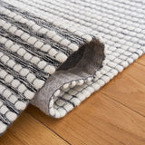 Safavieh Marbella 4'-0" x 6'-0" Rug in Ivory / Black