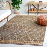 Safavieh Natural Fiber 4'-0" x 6'-0" Rug in Natural / Grey
