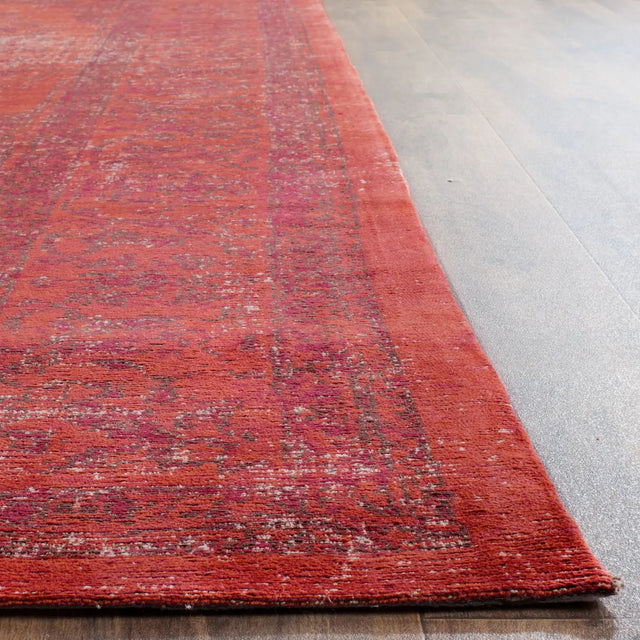 Safavieh Classic Vintage 10'-0" x 14'-0" Rug in Orange / Red