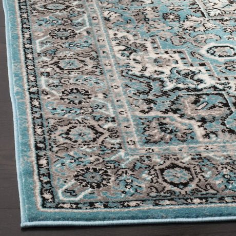 Safavieh Skyler 5'-1" x 7'-6" Rug in Blue / Ivory