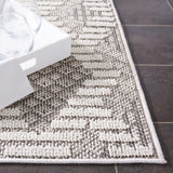 Safavieh Global 4'-0" x 6'-0" Rug in Grey / Ivory