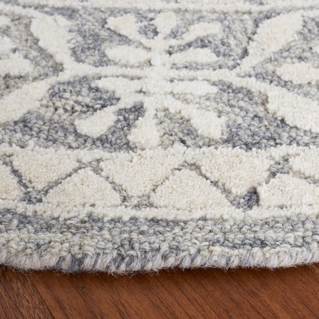 Safavieh Metro 6'-0" x 6'-0" Rug in Grey / Ivory