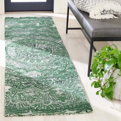 Safavieh Marquee 2'-3" x 10'-0" Rug in Green / Ivory
