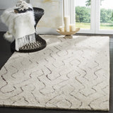 Safavieh Casablanca 5'-0" x 8'-0" Rug in Ivory / Multi