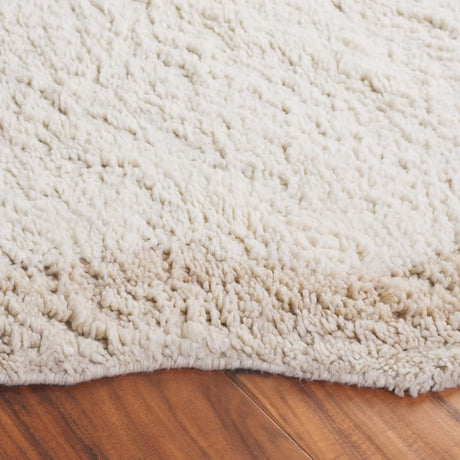 Safavieh Vermont 6'-0" x 6'-0" Rug in Ivory