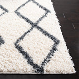 Safavieh Venus Shag 600 4'-0" x 6'-0" Rug in Ivory / Dark Grey